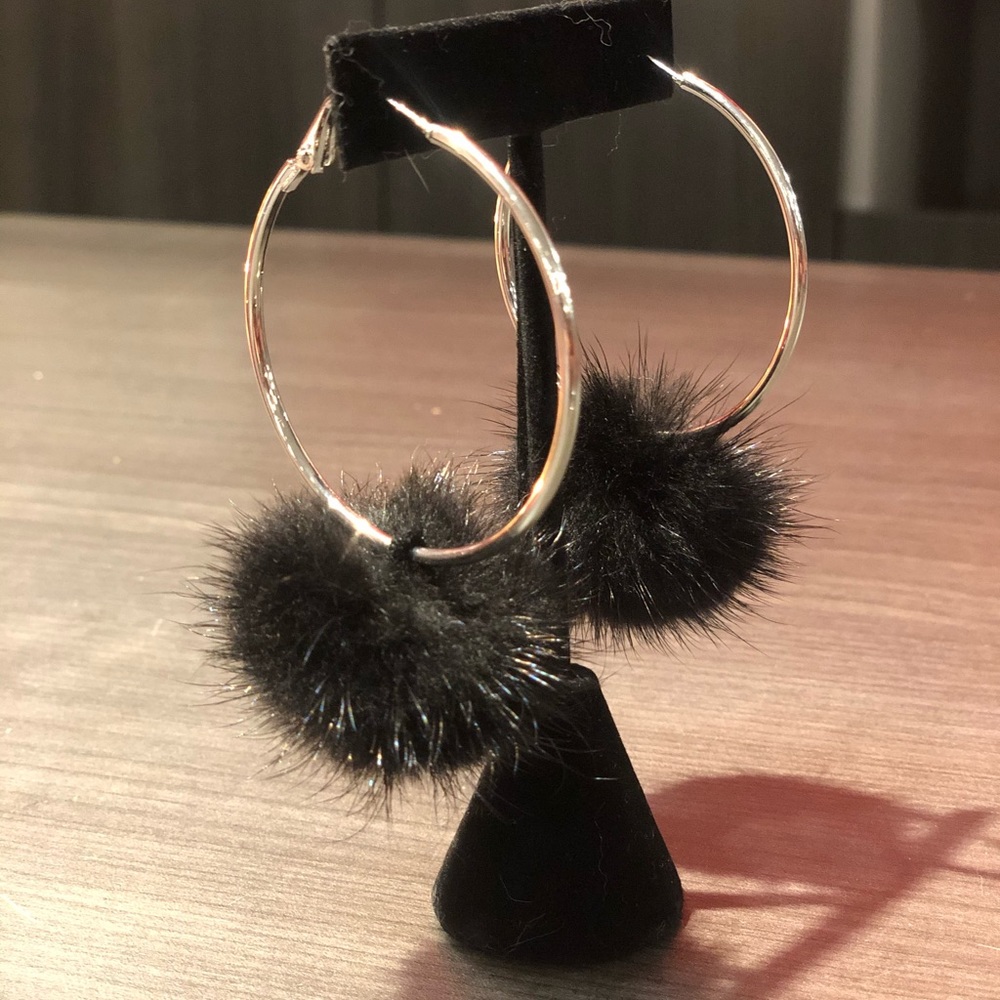 Adorable Gold Hoop Pom Pom Earrings 🖤
